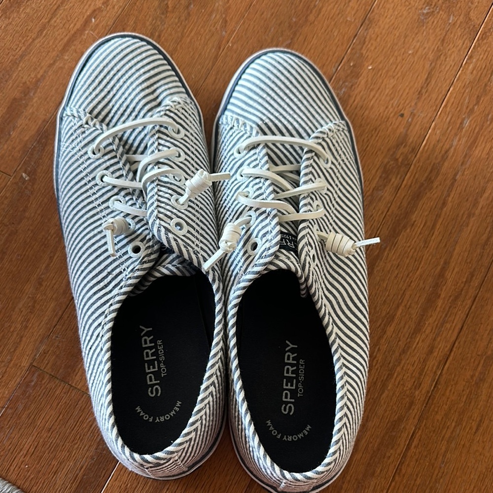 Sperry Black and White Canvas Shoes